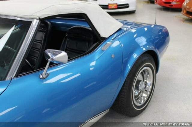 Chevrolet Corvette 1975 image number 41