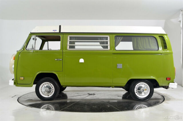 Volkswagen Bus/Vanagon 1978 image number 25