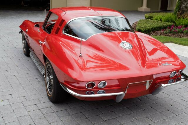 Chevrolet Corvette 1965 image number 27