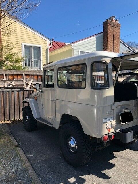 Toyota Land Cruiser 1968 image number 31