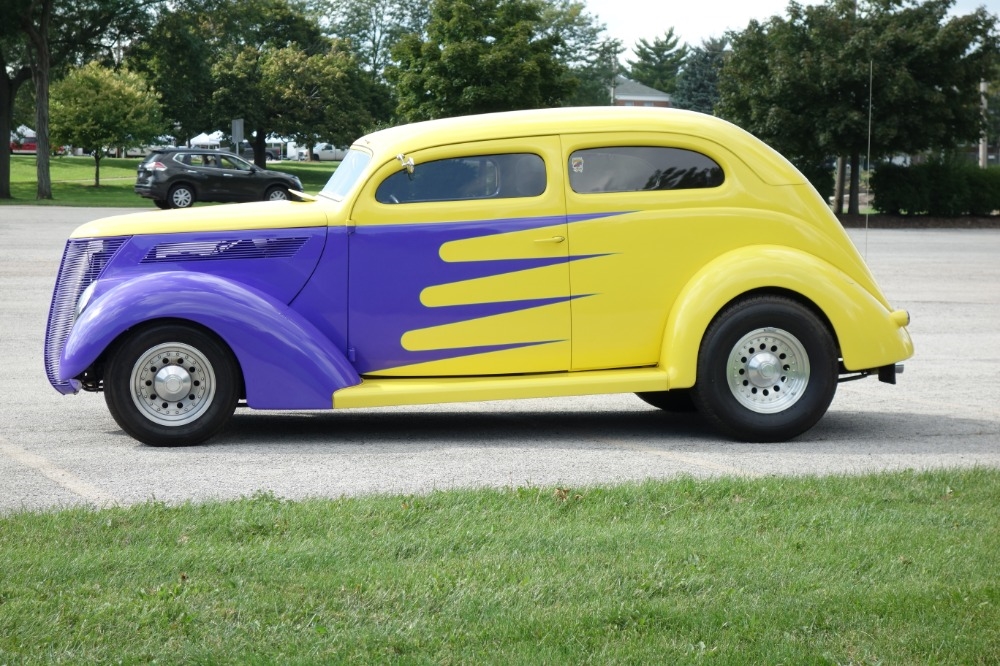 Ford Hot Rod / Street Rod 1937 image number 30