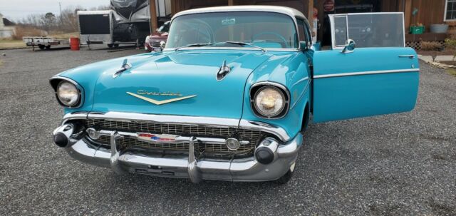 Chevrolet Bel Air/150/210 1957 image number 30