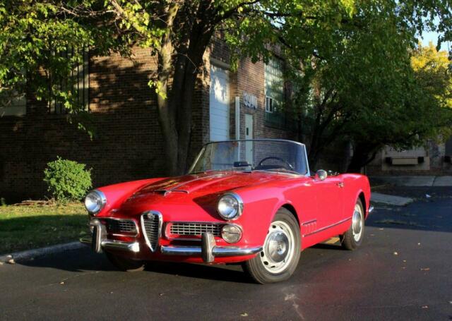 Alfa Romeo 2000 Touring Spider 1960 image number 26