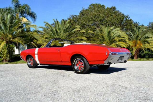 Oldsmobile Cutlass 1968 image number 14