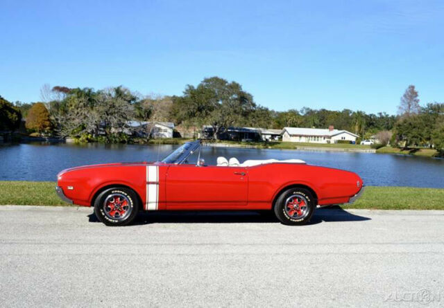 Oldsmobile Cutlass 1968 image number 2