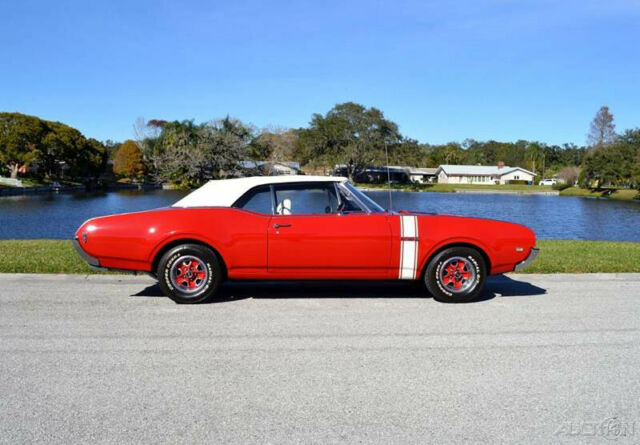 Oldsmobile Cutlass 1968 image number 30