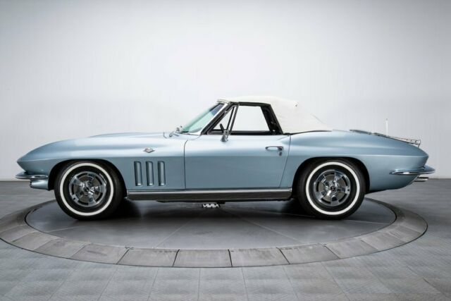 Chevrolet Corvette 1966 image number 44