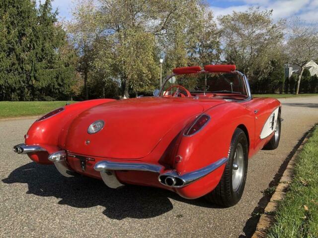 Chevrolet Corvette 1959 image number 28