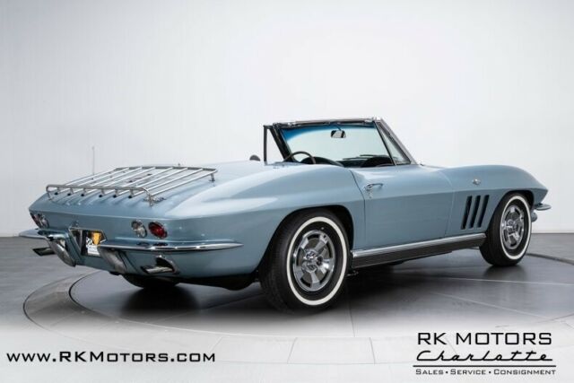 Chevrolet Corvette 1966 image number 25