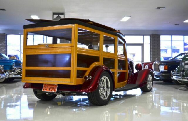 Ford Custom Woodie 1934 image number 35