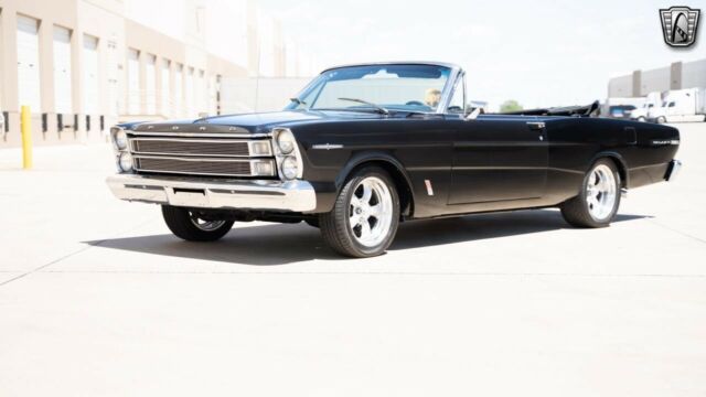 Ford Galaxie 1966 image number 27