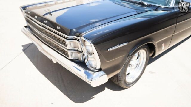 Ford Galaxie 1966 image number 28