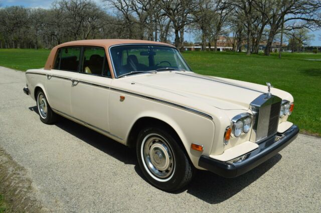 Rolls-Royce Silver Shadow 1975 image number 11