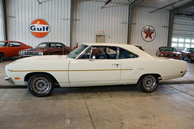 Plymouth Road Runner 1970 image number 2