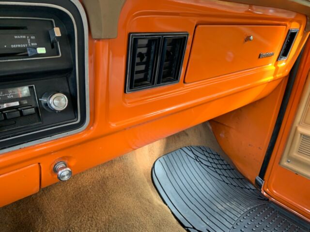 Ford F-250 1976 image number 18