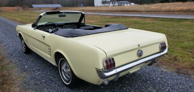 Ford Mustang 1966 image number 2