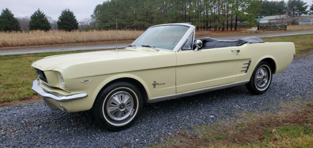 Ford Mustang 1966 image number 28