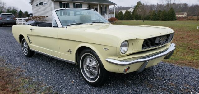 Ford Mustang 1966 image number 30