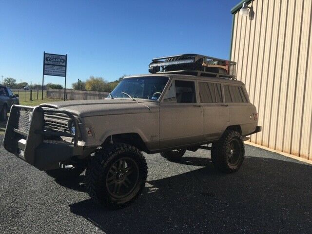 Jeep Wagoneer 1972 image number 25