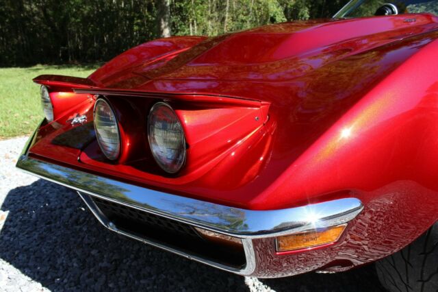 Chevrolet Corvette 1972 image number 15