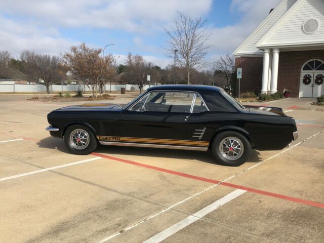 Ford Mustang 1966 image number 30