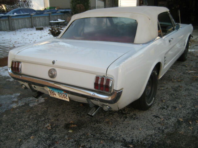 Ford Mustang 1966 image number 24