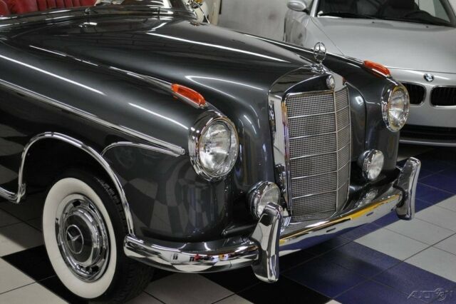 Mercedes-Benz 200-Series 1960 image number 25