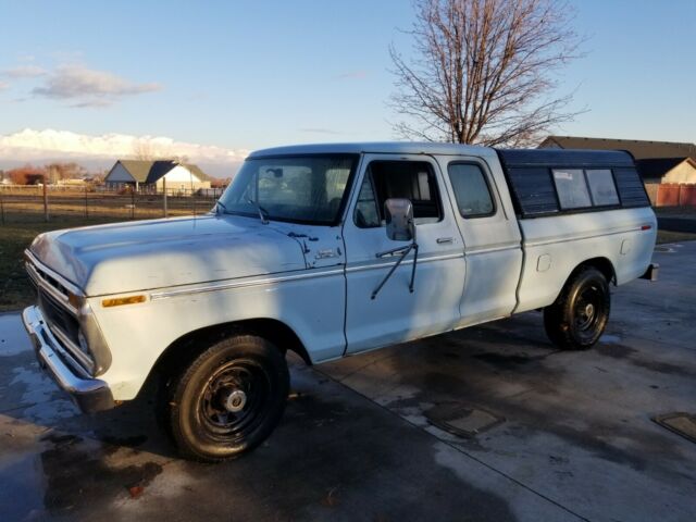 Ford F-250 1977 image number 0