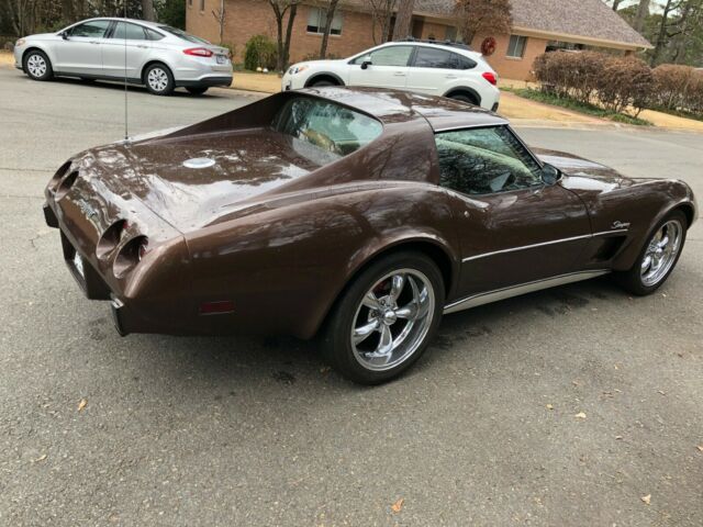 Chevrolet Corvette 1976 image number 1