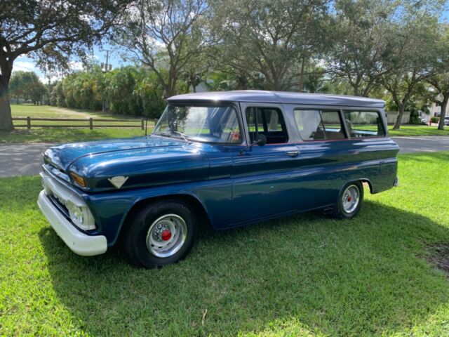 GMC Suburban 1963 image number 28