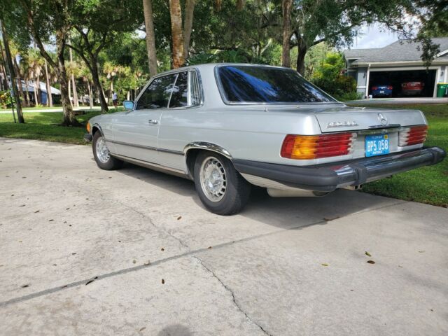 Mercedes-Benz 450SLC 1975 image number 28