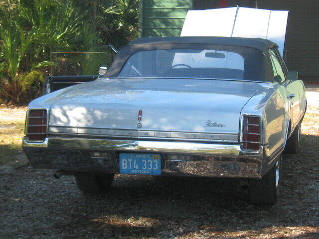 Oldsmobile Cutlass 1966 image number 2