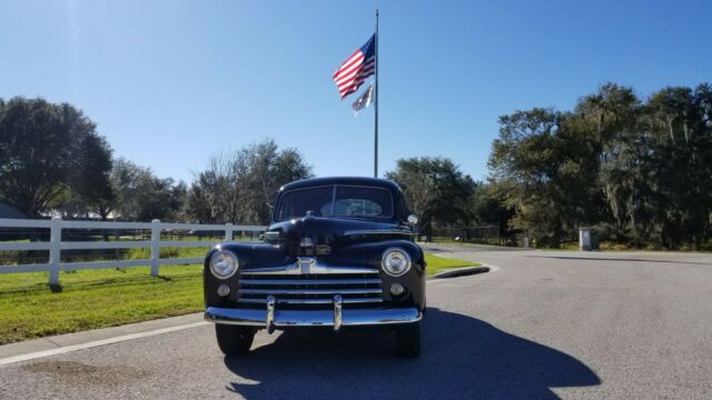 Ford Super Deluxe Business Coupe 1948 image number 26