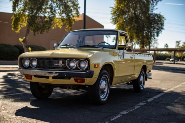 Datsun Pickup 1973 image number 12