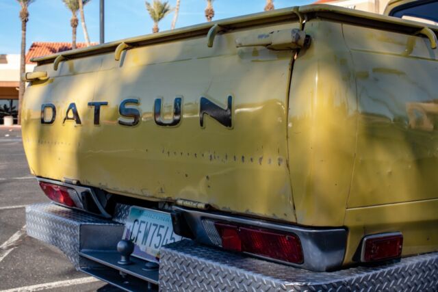 Datsun Pickup 1973 image number 15