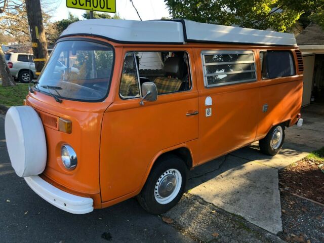 Volkswagen Bus/Vanagon 1975 image number 0