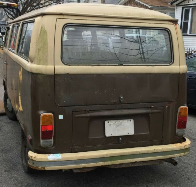 Volkswagen Bus/Vanagon 1979 image number 20