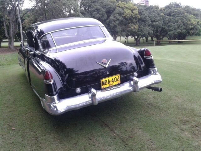 Cadillac Fleetwood 1950 image number 12