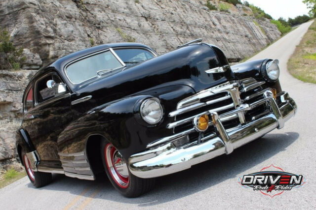 Chevrolet Fleetline Aero coupe 1948 image number 12