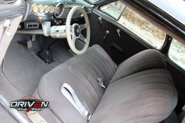 Chevrolet Fleetline Aero coupe 1948 image number 40