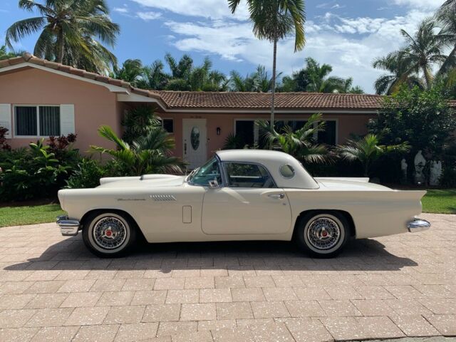 Ford Thunderbird 1957 image number 0