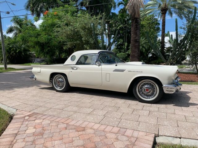 Ford Thunderbird 1957 image number 1