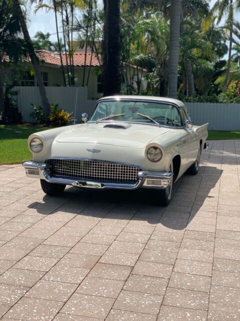 Ford Thunderbird 1957 image number 12