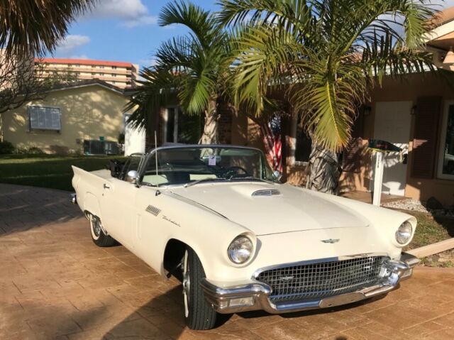 Ford Thunderbird 1957 image number 31