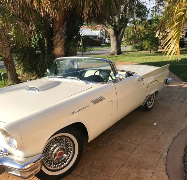 Ford Thunderbird 1957 image number 32