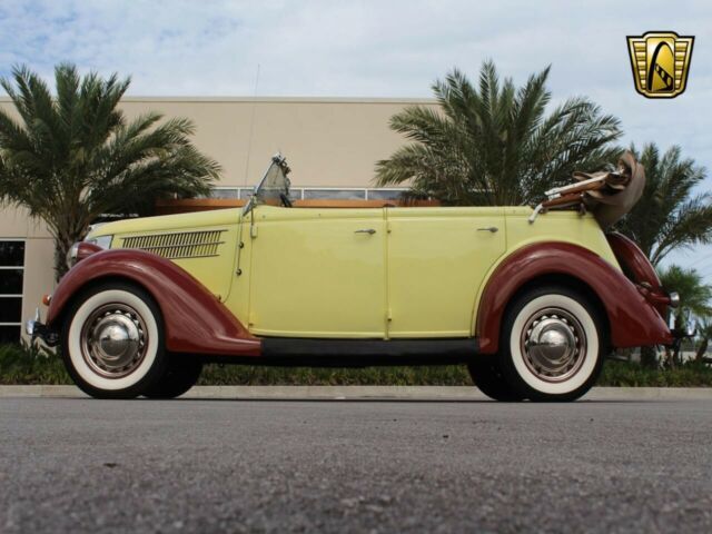 Ford Phaeton 1936 image number 31