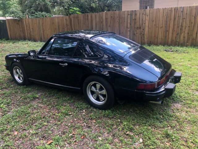 Porsche 911 1976 image number 0