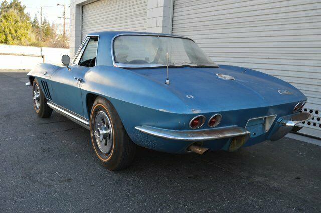 Chevrolet Corvette 1965 image number 9