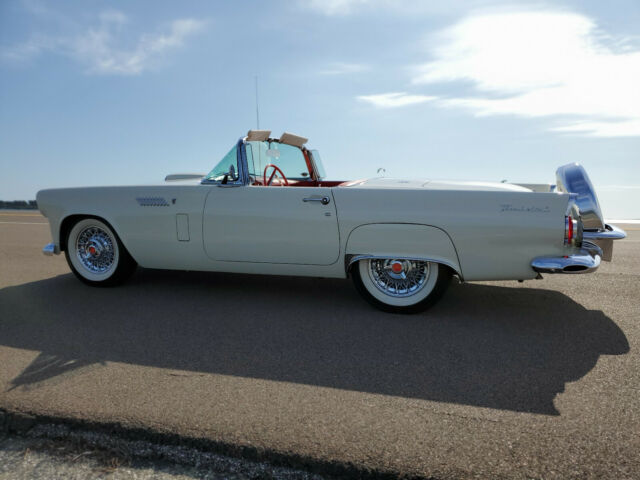 Ford Thunderbird 1956 image number 27