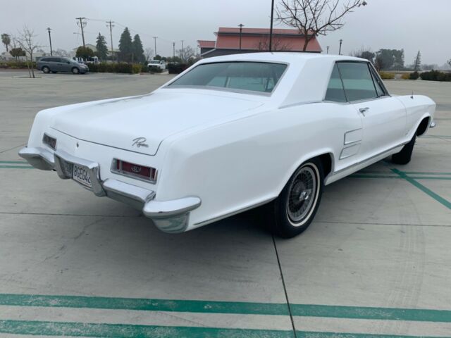 Buick Riviera 1964 image number 29